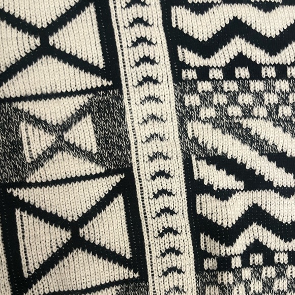 Vintage Campus Sweater - Picture 3 of 6